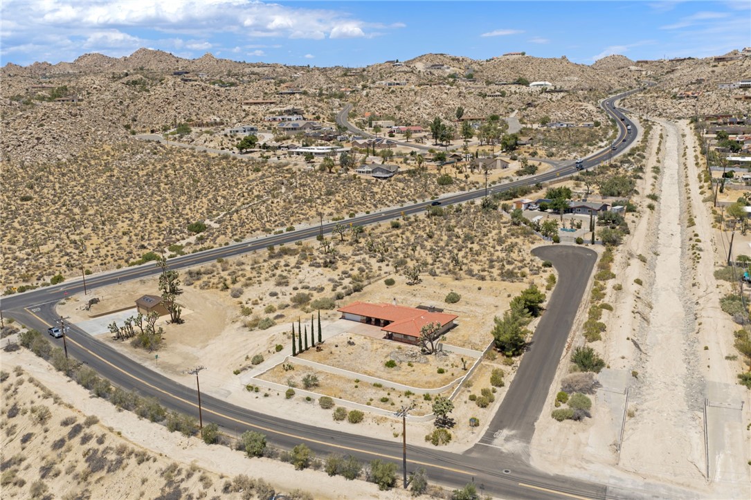 6464 Rome Court Yucca Valley, CA 92284 - Photo 34 of 40 Gallery Image 34