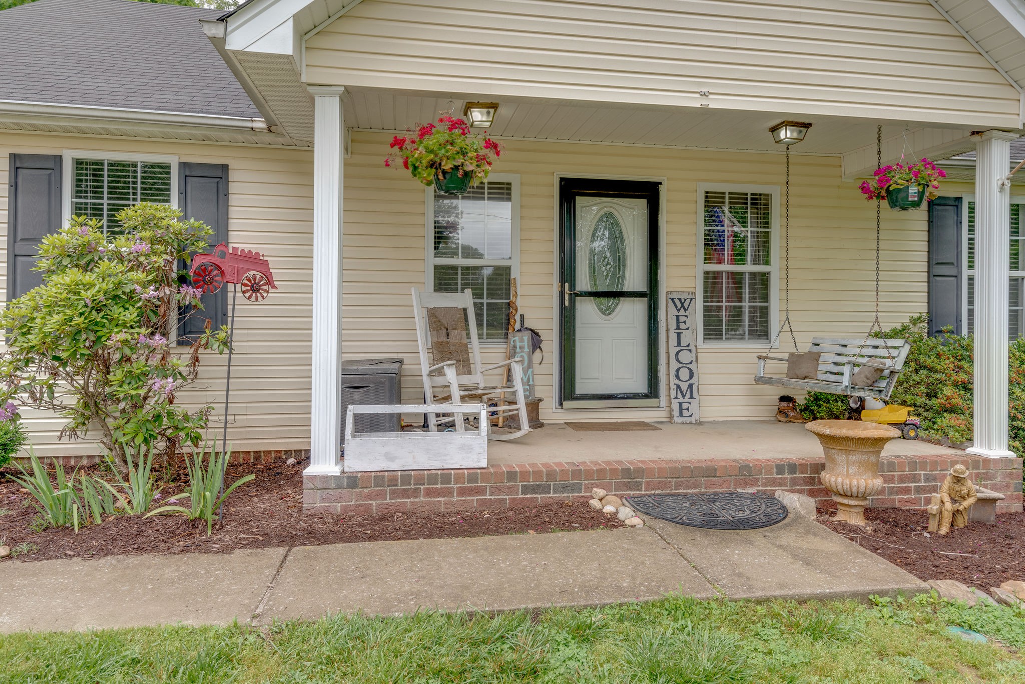 1069 Glendale Road White Bluff, TN 37187 - Photo 3 of 29 Gallery Image 3
