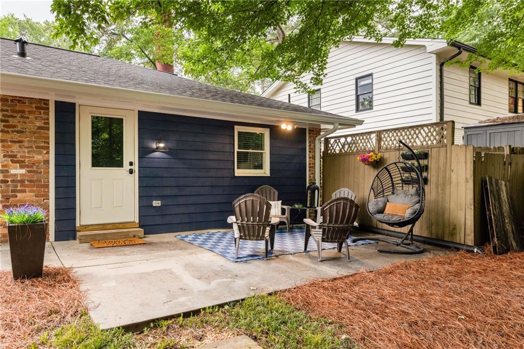 2671 Tanglewood Road Decatur, GA 30033 - Photo 31 of 35