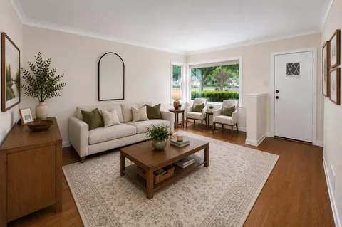 $469,000 | 924 Hillcrest Avenue, Elmhurst, IL 60126