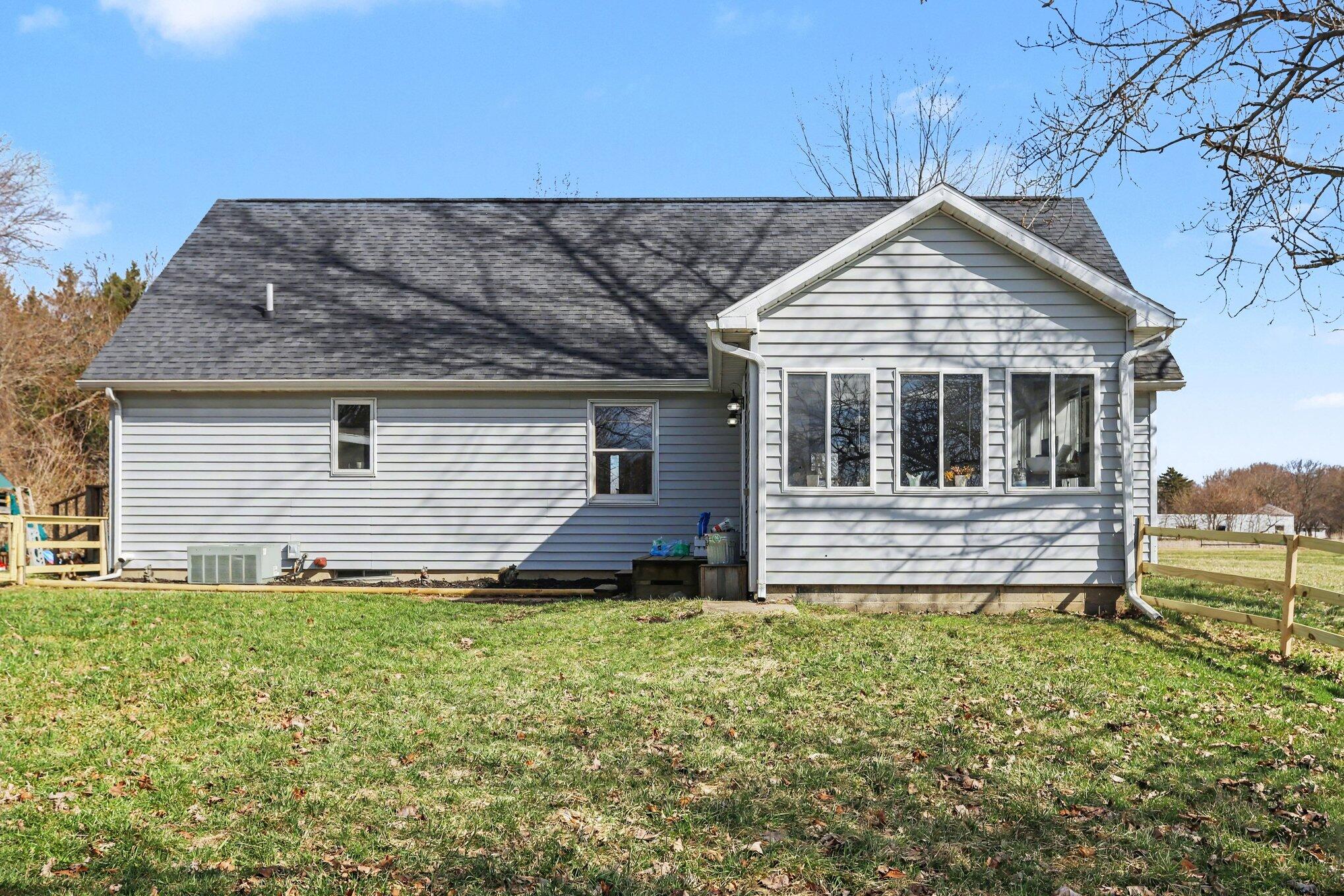 19250 Homer Road Marshall, MI 49068 - Photo 32 of 94 032_file_8243