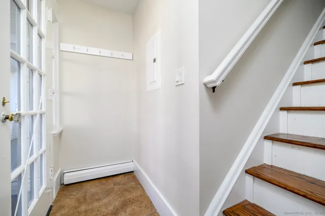 $2,500 | 6 Fremont Place, Norwalk, CT 06851