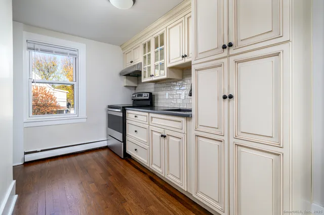 $2,500 | 6 Fremont Place, Norwalk, CT 06851