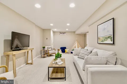 $779,900 | 4911 Harrogate Road, Ellicott City, MD 21043