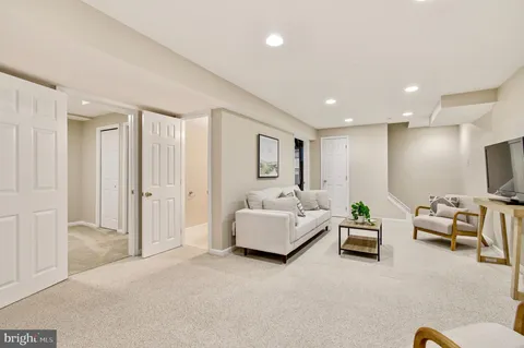 $779,900 | 4911 Harrogate Road, Ellicott City, MD 21043