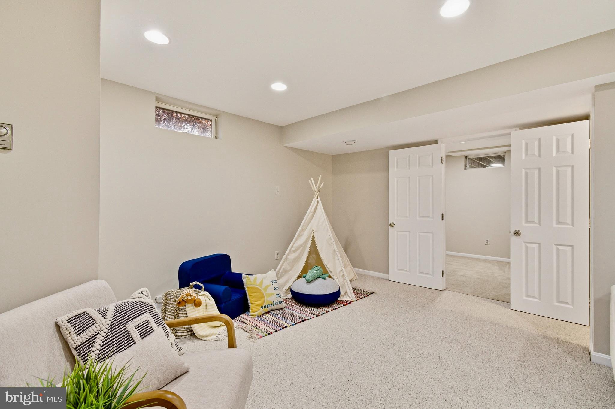 4911 Harrogate Road Ellicott City, MD 21043 - Photo 48 of 73