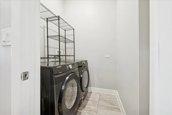 $549,900 | 1723 West North Avenue, Unit 1, Chicago, IL 60622
