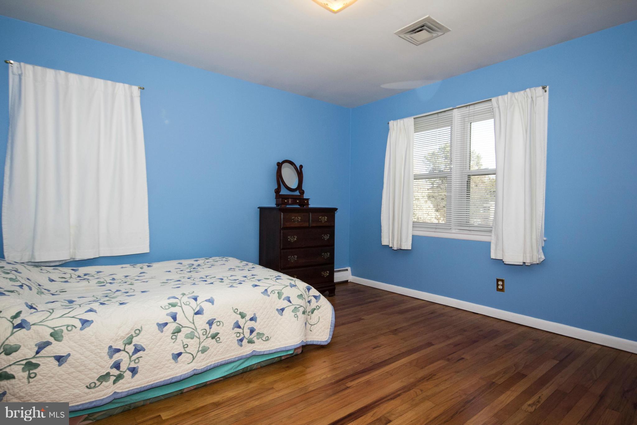814 Shelley Road Towson, MD 21286 - Photo 9 of 21 Bedroom (Master)