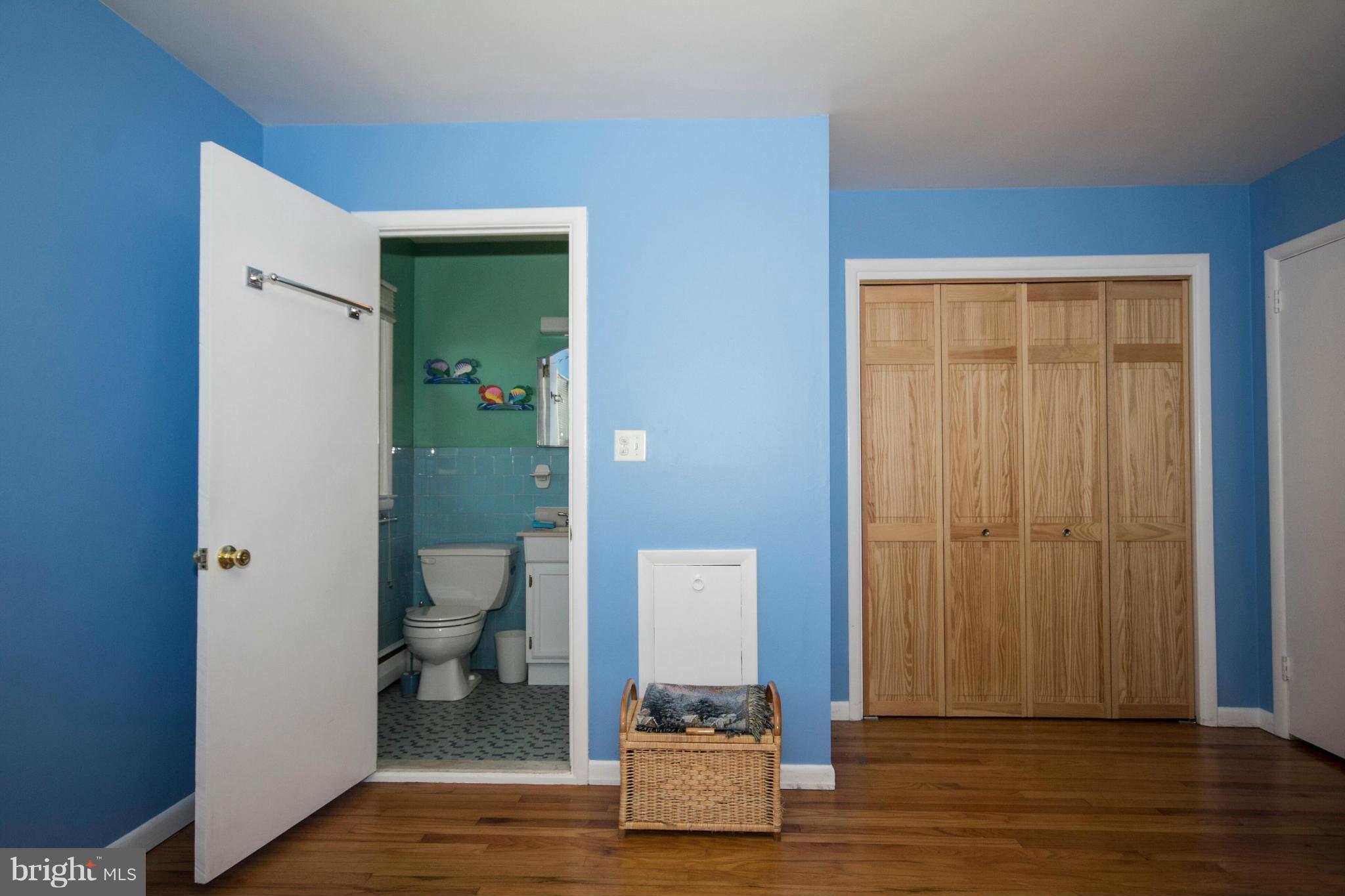 814 Shelley Road Towson, MD 21286 - Photo 10 of 21 Bedroom (Master)