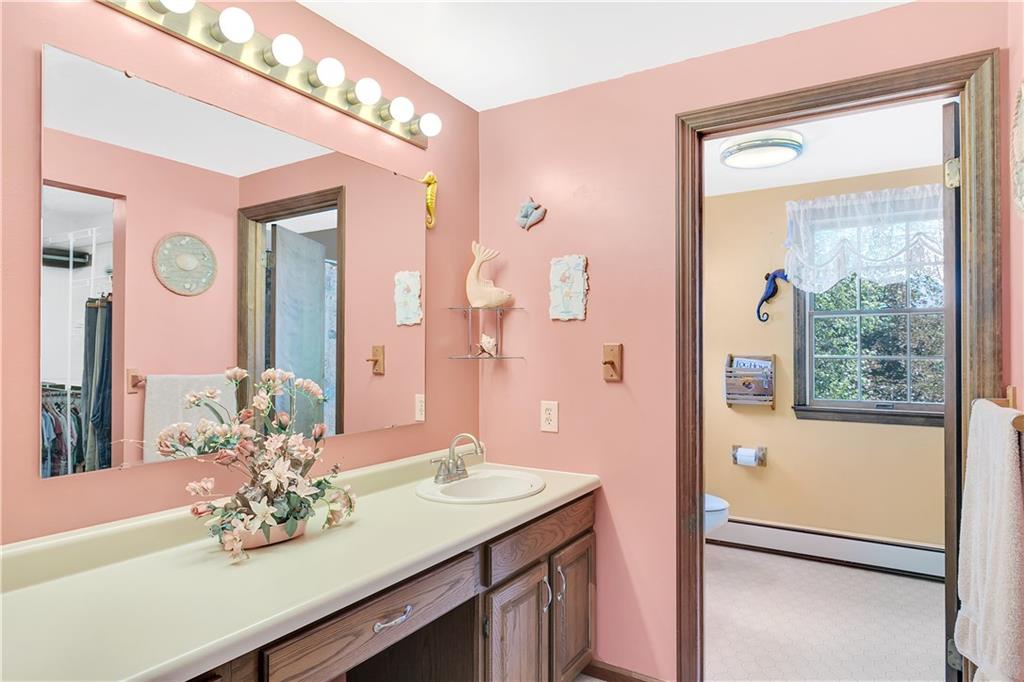 792 Pine Run Road Apollo, PA 15613 - Photo 12 of 25 Master suite dressing room