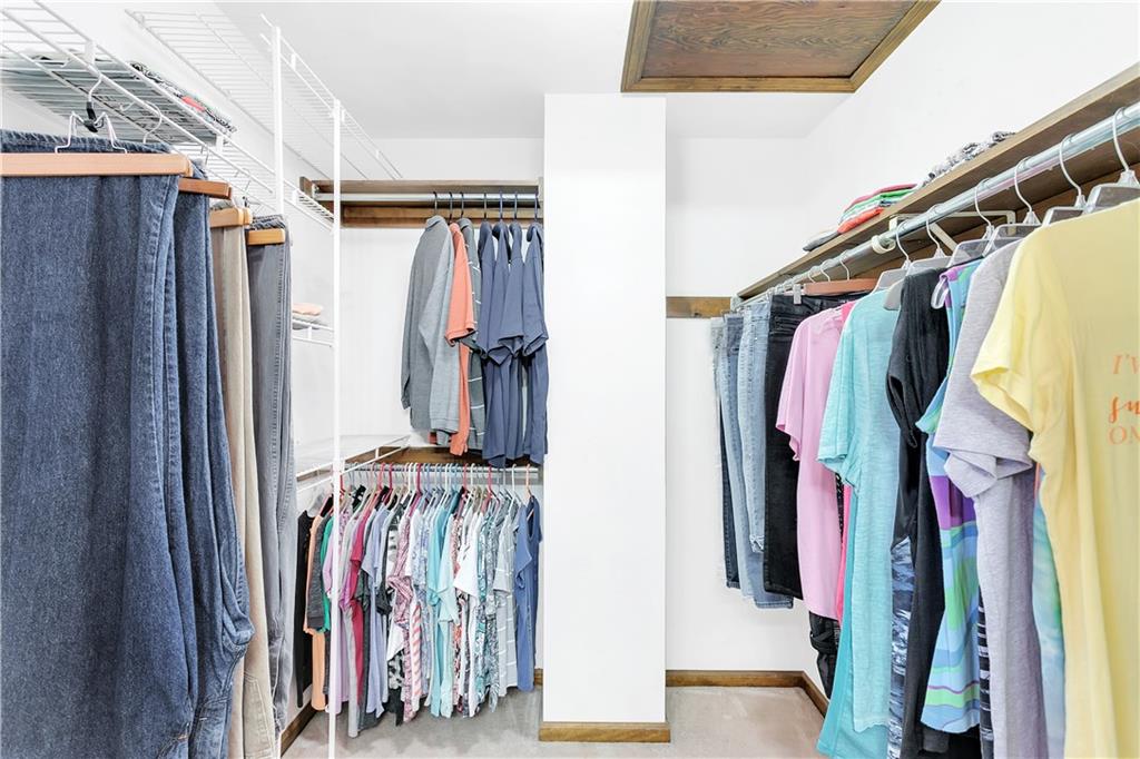 792 Pine Run Road Apollo, PA 15613 - Photo 13 of 25 Master suite walk-in closet