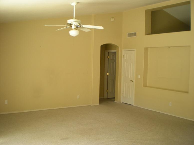 731 West Silver Creek Road Gilbert, AZ 85233 - Photo 3 of 5 3