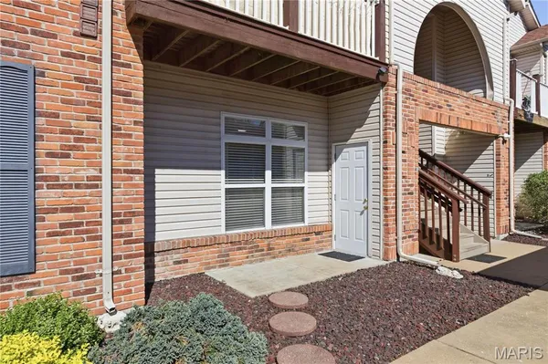 $165,000 | 1275 Garden Cir Drive, Unit H, St. Louis, MO 63125