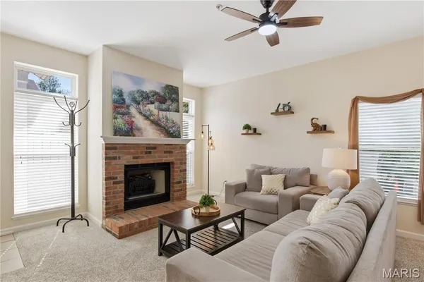 $165,000 | 1275 Garden Cir Drive, Unit H, St. Louis, MO 63125