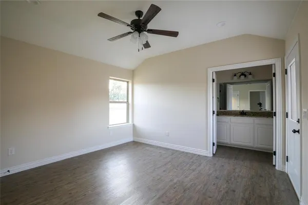 $1,650 | 901 North Barrett Avenue, Denison, TX 75020