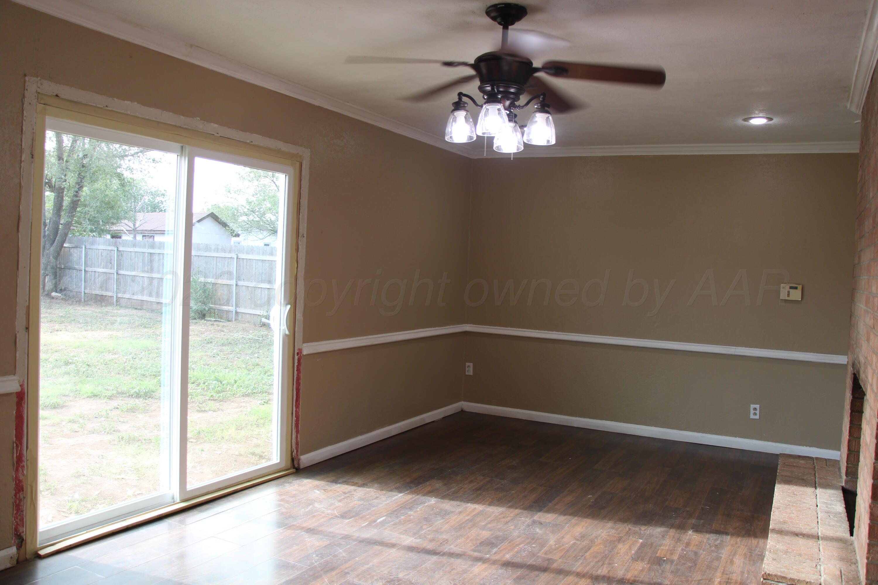 4203 South Bonham Street Amarillo, TX 79110 - Photo 6 of 11 IMG_3294