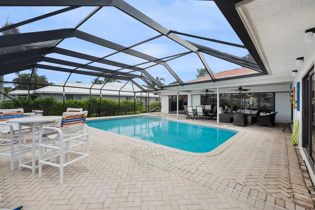 $1,850,000 | 3422 Southeast Fairway West, Stuart, FL 34997