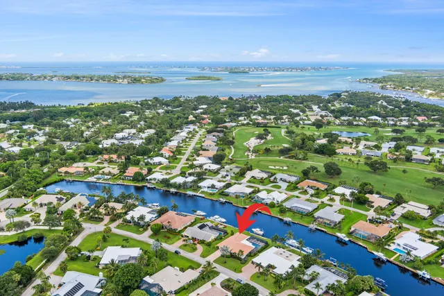 $1,850,000 | 3422 Southeast Fairway West, Stuart, FL 34997