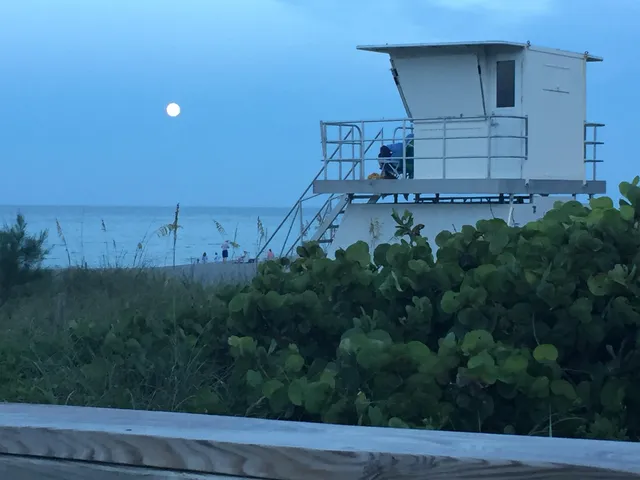 $1,850,000 | 3422 Southeast Fairway West, Stuart, FL 34997