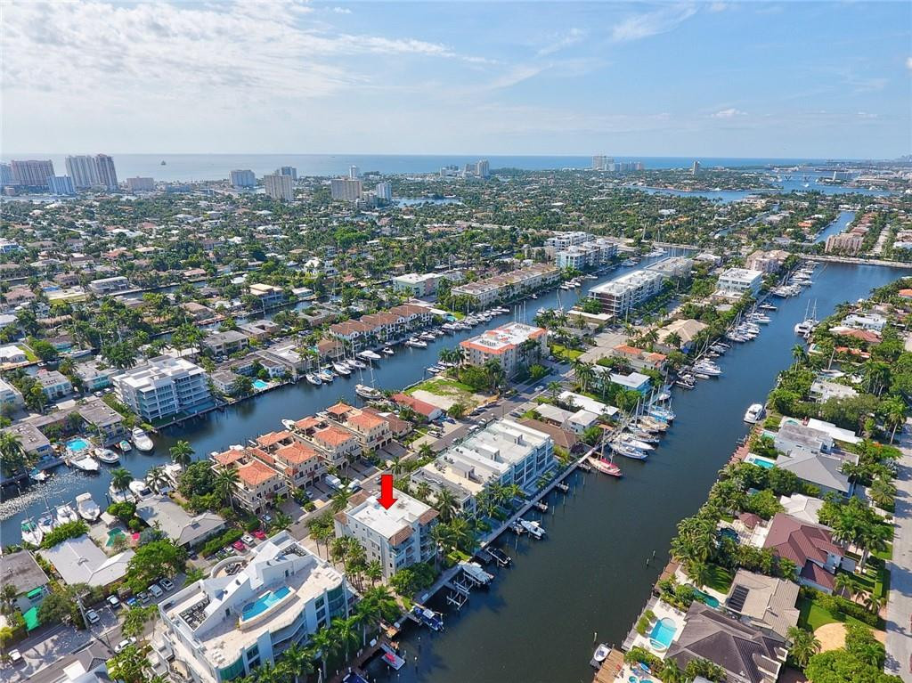 217 Hendricks Isle, Unit 402 Fort Lauderdale, FL 33301 - Photo 32 of 39 an aerial view of residential houses with outdoor space