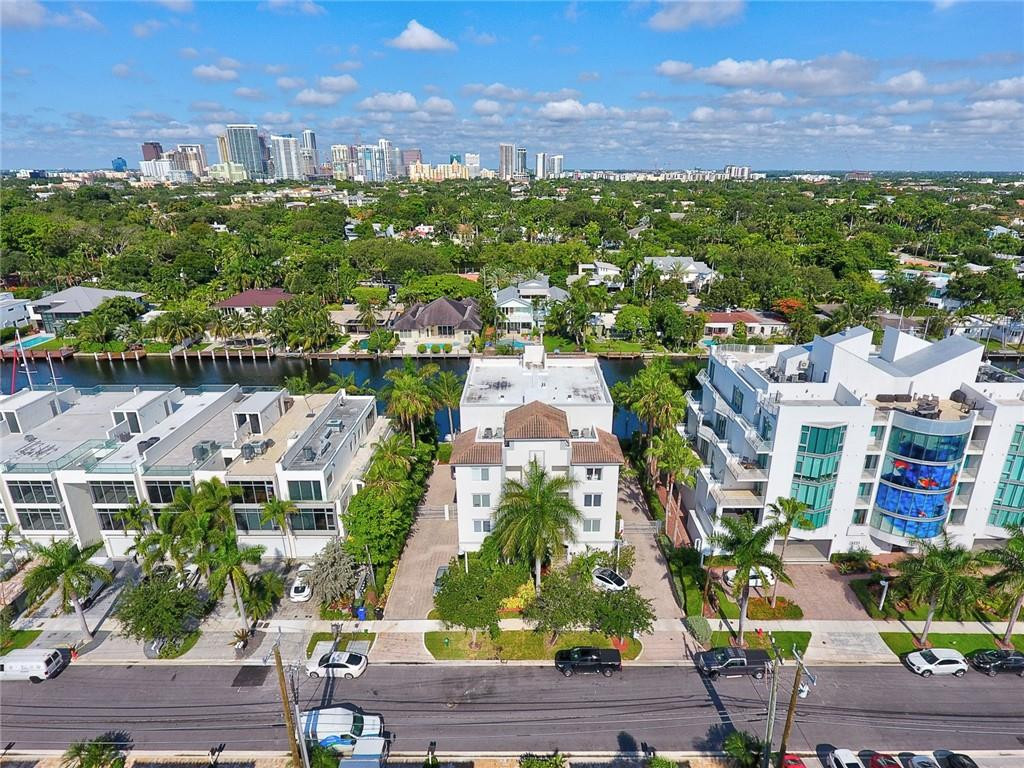 217 Hendricks Isle, Unit 402 Fort Lauderdale, FL 33301 - Photo 38 of 39