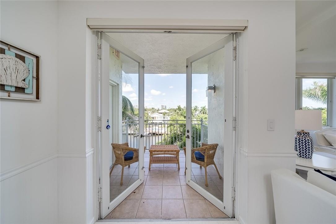 217 Hendricks Isle, Unit 402 Fort Lauderdale, FL 33301 - Photo 9 of 39