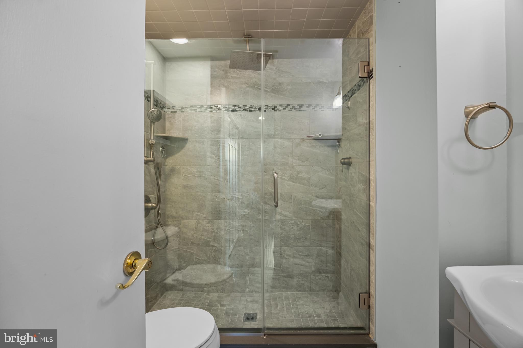 2135 Walnut Street, Unit 1202 Philadelphia, PA 19103 - Photo 25 of 36