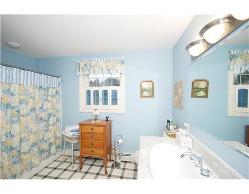 326 Boom Road Saco, ME 04072 - Photo 17 of 25 Master Bath/Spa.
