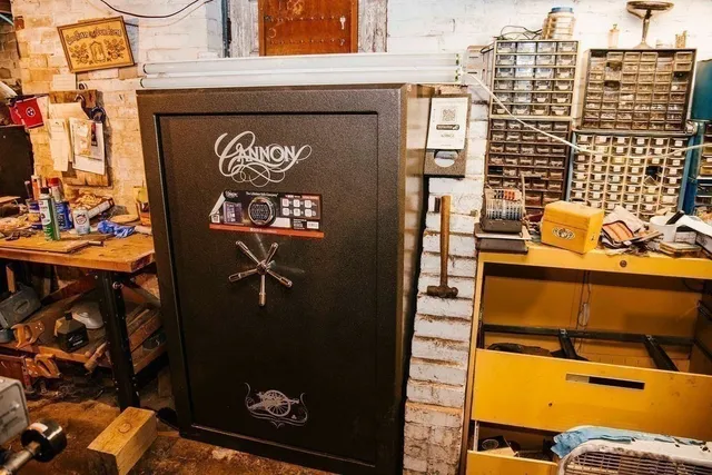 $259,900 | 14 Greenleaf Street, Springfield, MA 01108