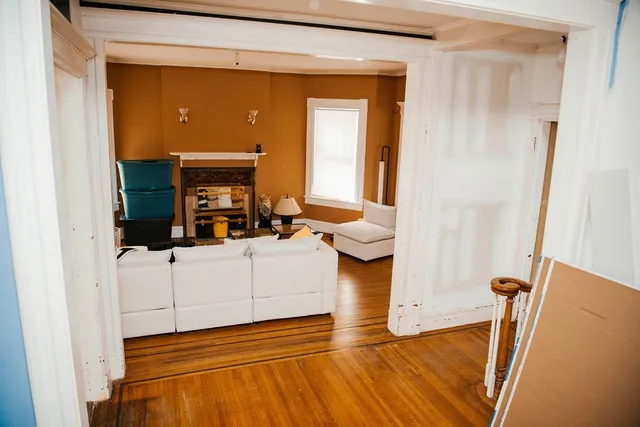 $259,900 | 14 Greenleaf Street, Springfield, MA 01108