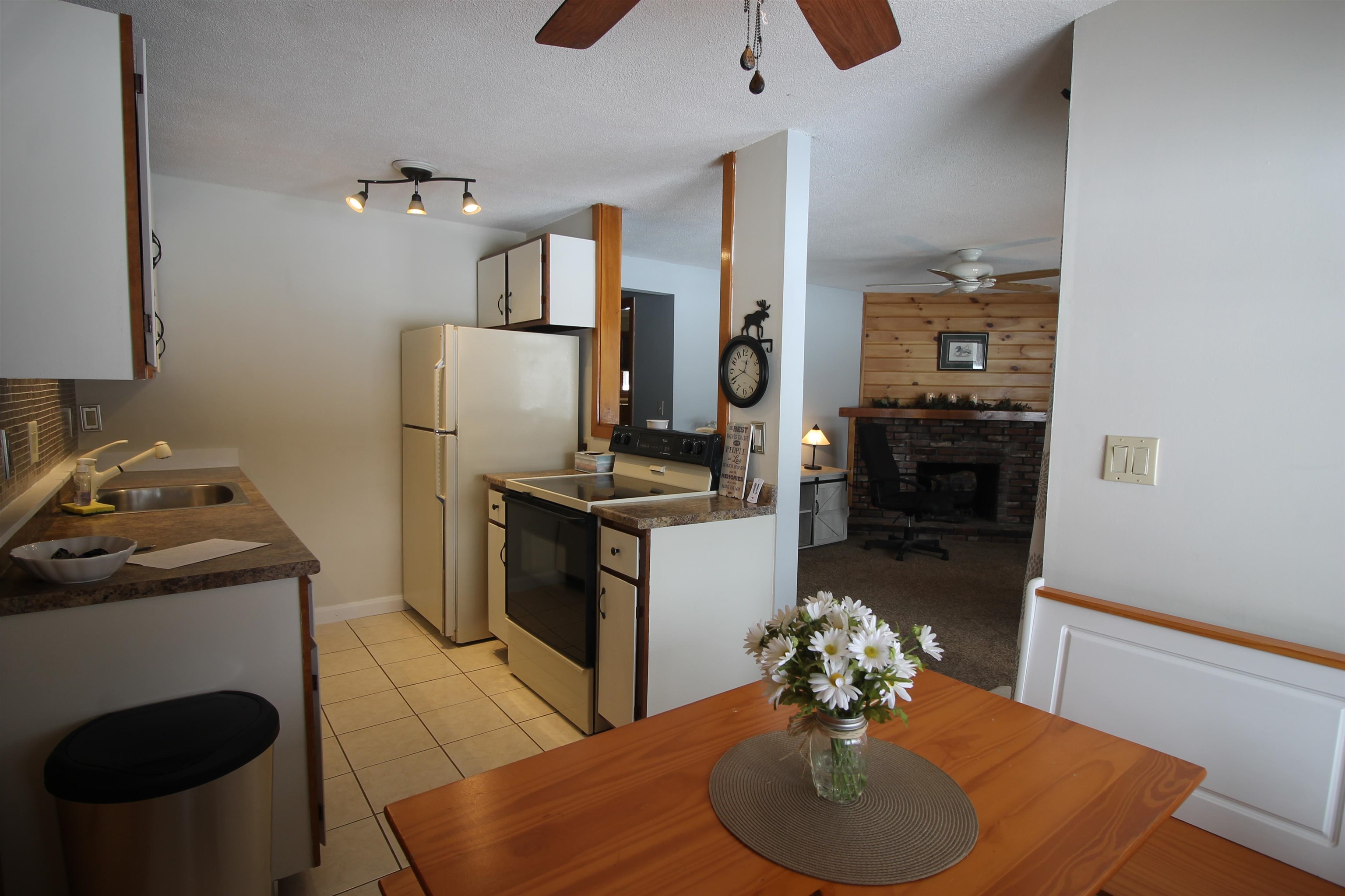 21 Overlook Road, Unit 1 Campton, NH 03223 - Photo 10 of 20