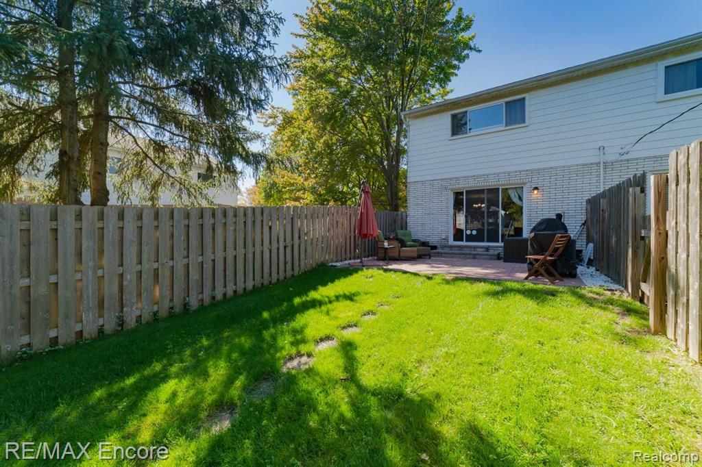 67 Stratford Lane Rochester Hills, MI 48309 - Photo 26 of 35