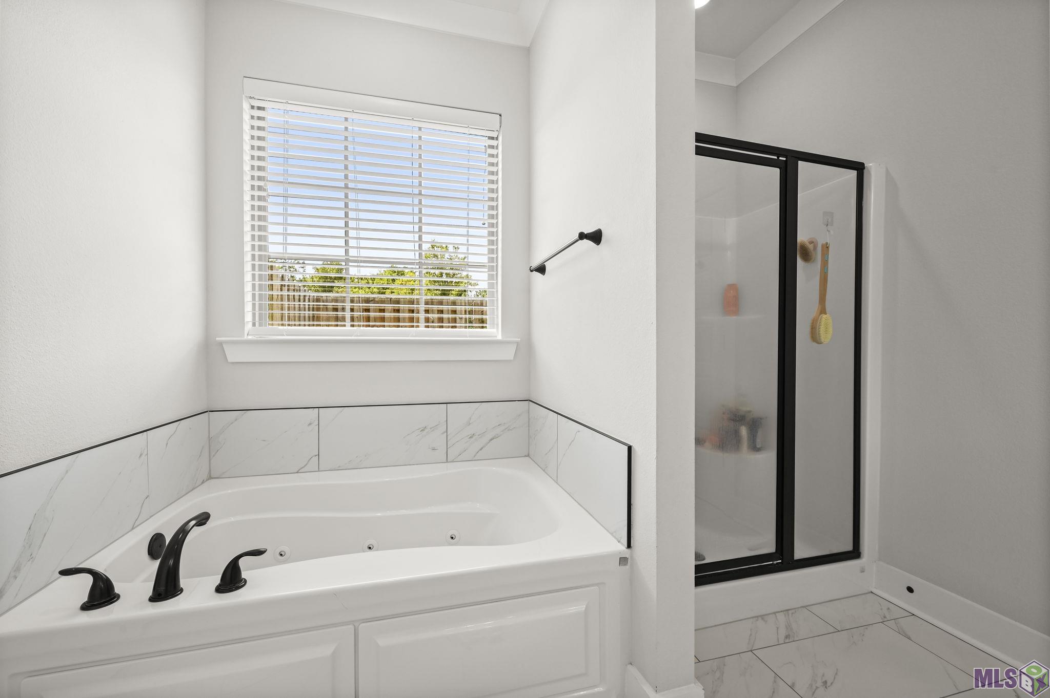 586 Warbler Crossing Avenue Baton Rouge, LA 70810 - Photo 14 of 25 Gallery Image 14