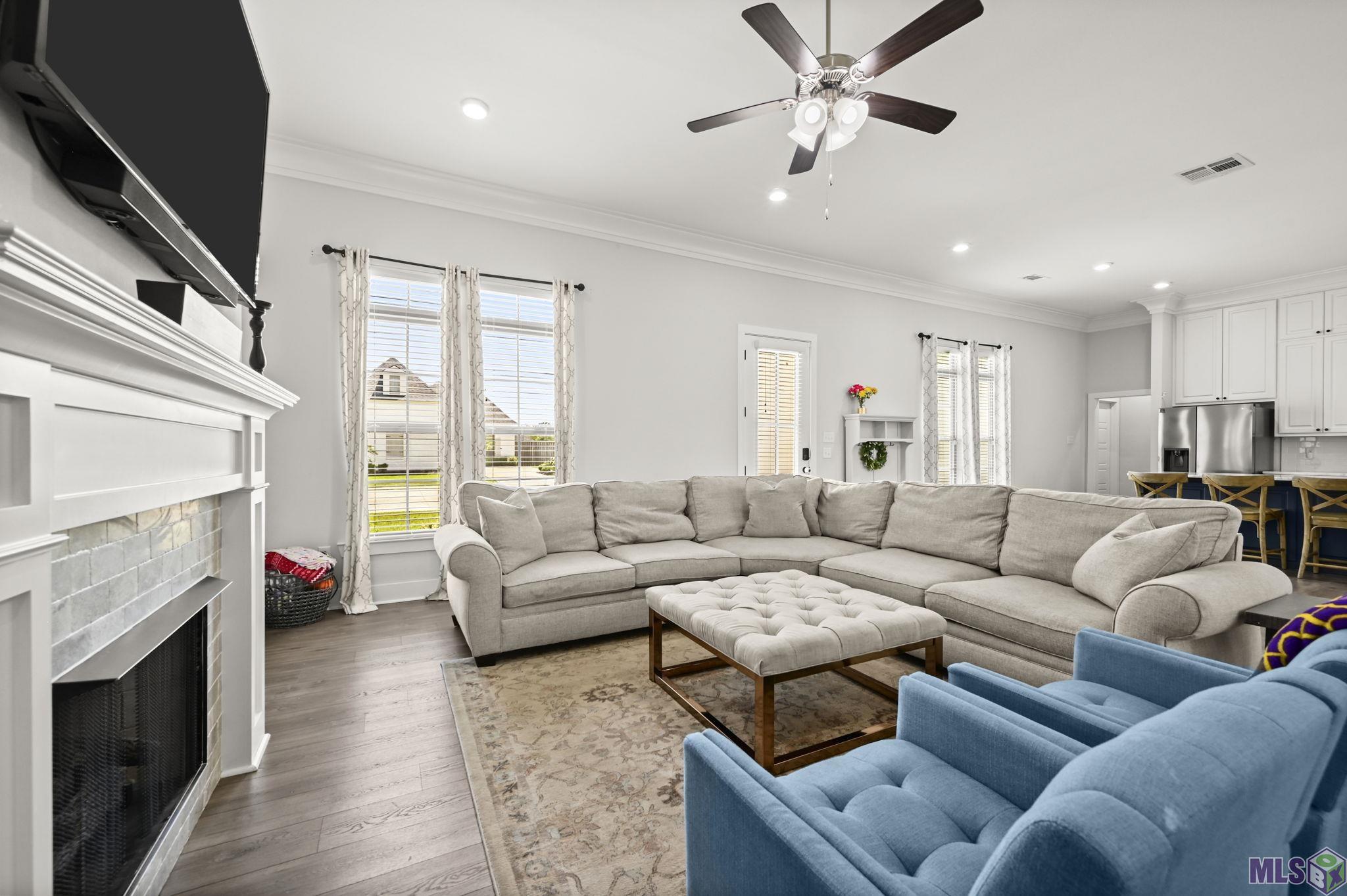586 Warbler Crossing Avenue Baton Rouge, LA 70810 - Photo 9 of 25 Gallery Image 9