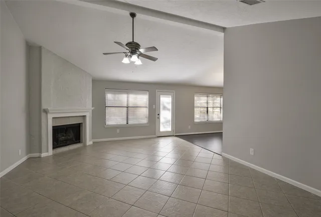 $2,000 | 3318 Golden Willow Drive, Kingwood, TX 77339