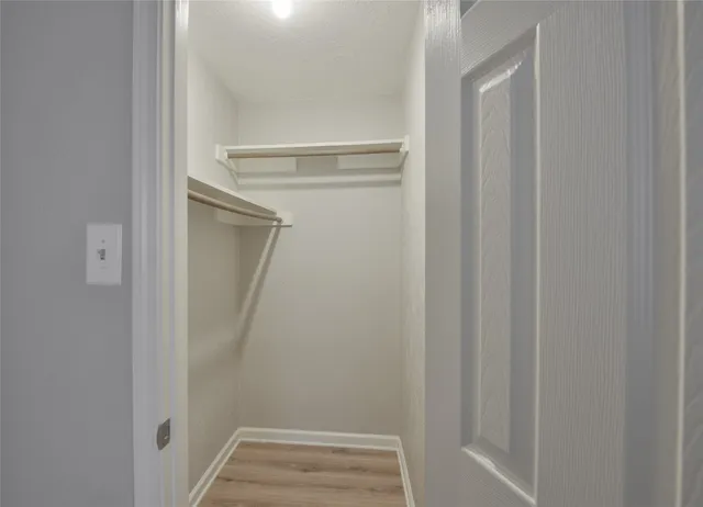 $2,000 | 3318 Golden Willow Drive, Kingwood, TX 77339