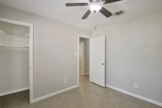 $2,000 | 3318 Golden Willow Drive, Kingwood, TX 77339