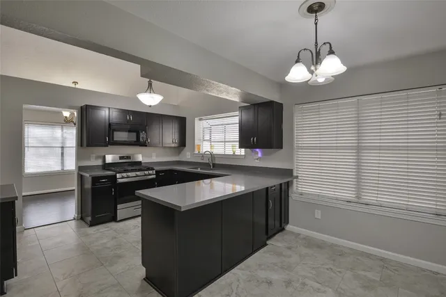 $2,000 | 3318 Golden Willow Drive, Kingwood, TX 77339