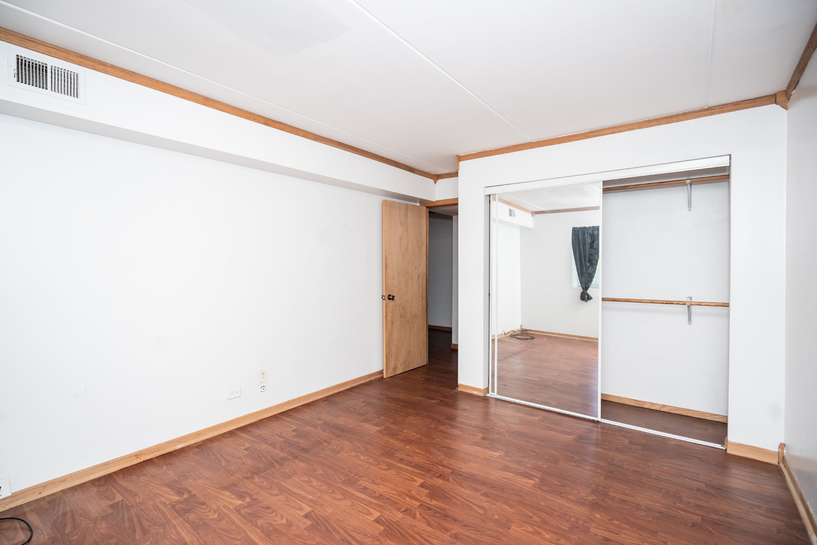 17005 Albany Avenue, Unit 202 Hazel Crest, IL 60429 - Photo 12 of 15 a view of an empty room