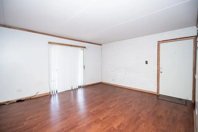 $54,999 | 17005 Albany Avenue, Unit 202, Hazel Crest, IL 60429