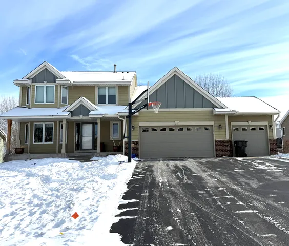 $565,000 | 6664 Clearwater Creek Drive, Hugo, MN 55038