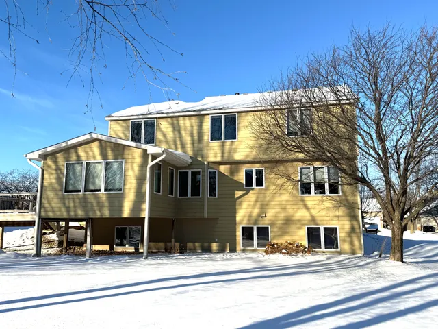 $565,000 | 6664 Clearwater Creek Drive, Hugo, MN 55038