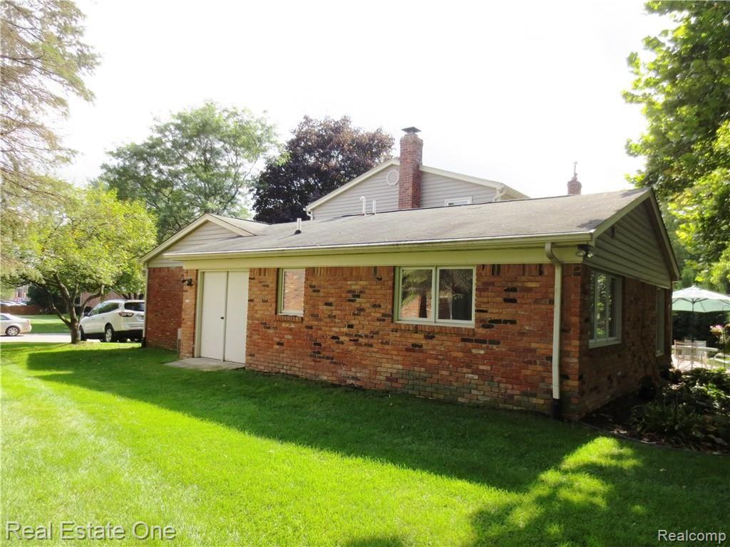 764 Spartan Drive Rochester Hills, MI 48309 - Photo 9 of 50