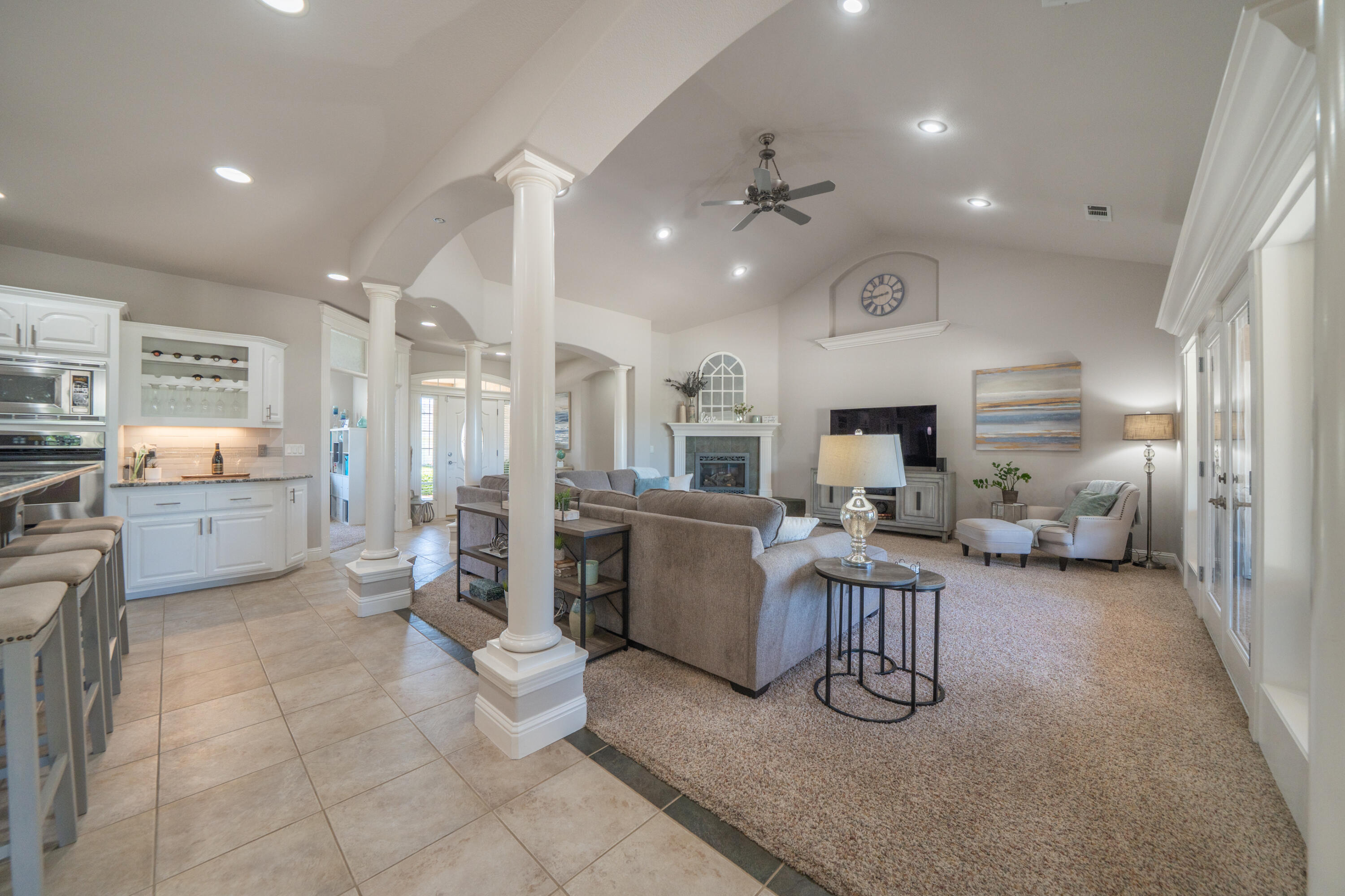 2234 Everest Drive Redding, CA 96001 - Photo 10 of 55 Kitchen open to living room