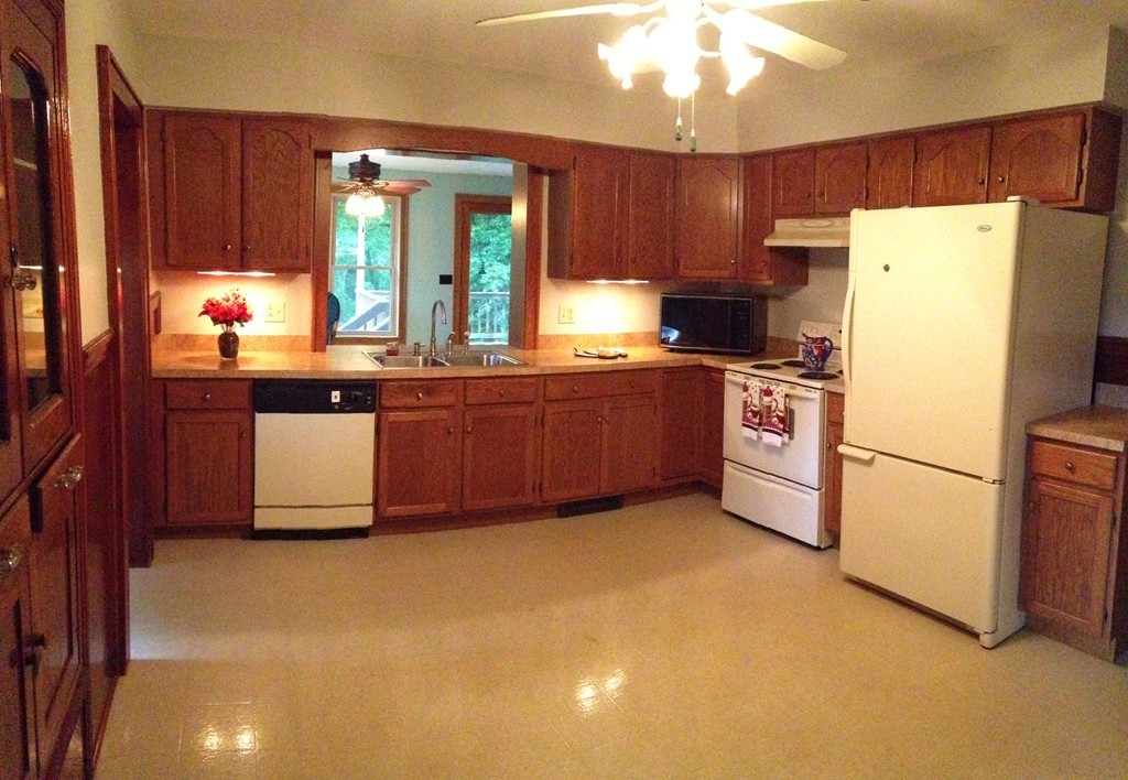 13 Donnelly Road Spencer, MA 01562 - Photo 12 of 26 Gallery Image 12
