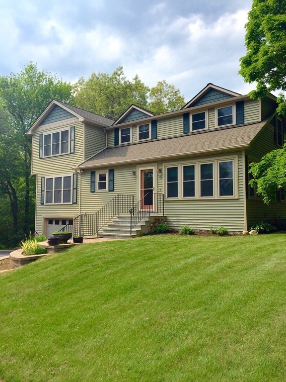 13 Donnelly Road Spencer, MA 01562 - Photo 2 of 26 Gallery Image 2