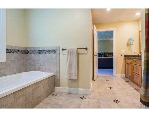 219 Ruggles Street Westborough, MA 01581 - Photo 25 of 41 Gallery Image 25