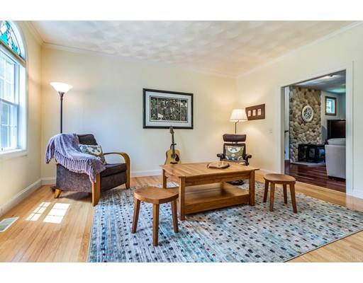 219 Ruggles Street Westborough, MA 01581 - Photo 8 of 41 Gallery Image 8