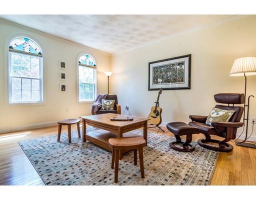 219 Ruggles Street Westborough, MA 01581 - Photo 9 of 41 Gallery Image 9