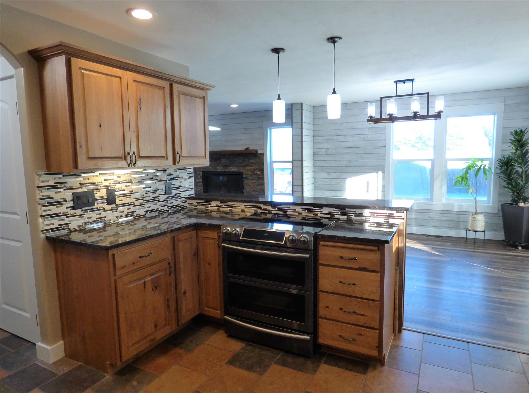 8707 West White Road Cheney, WA 99004 - Photo 11 of 48
